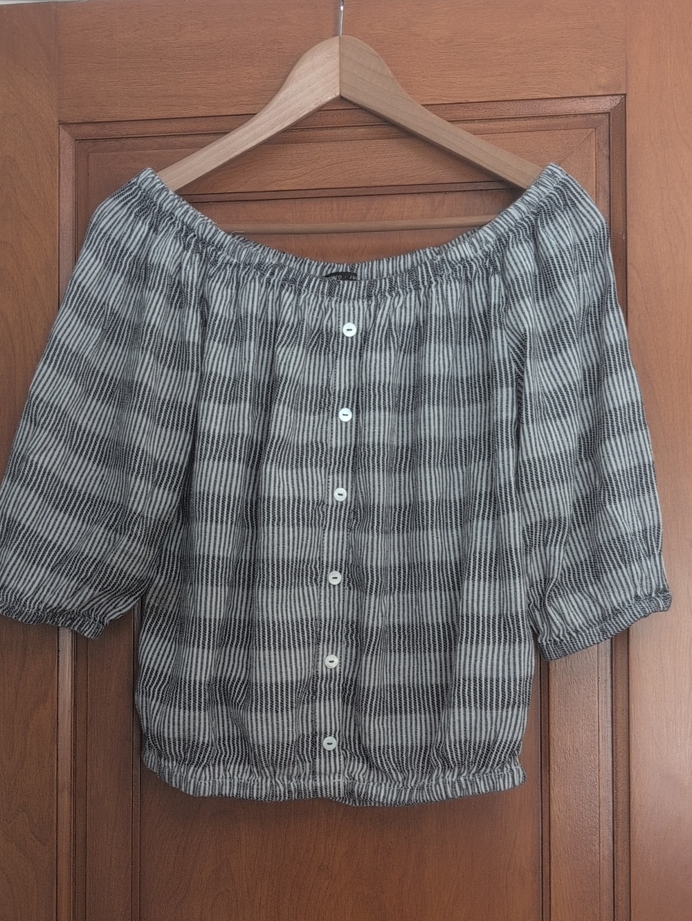 Romeo & Juliet Couture Black & White Striped Off-Shoulder Button Blouse